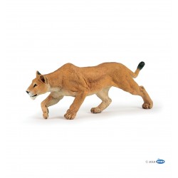 figurine lionne chassant papo